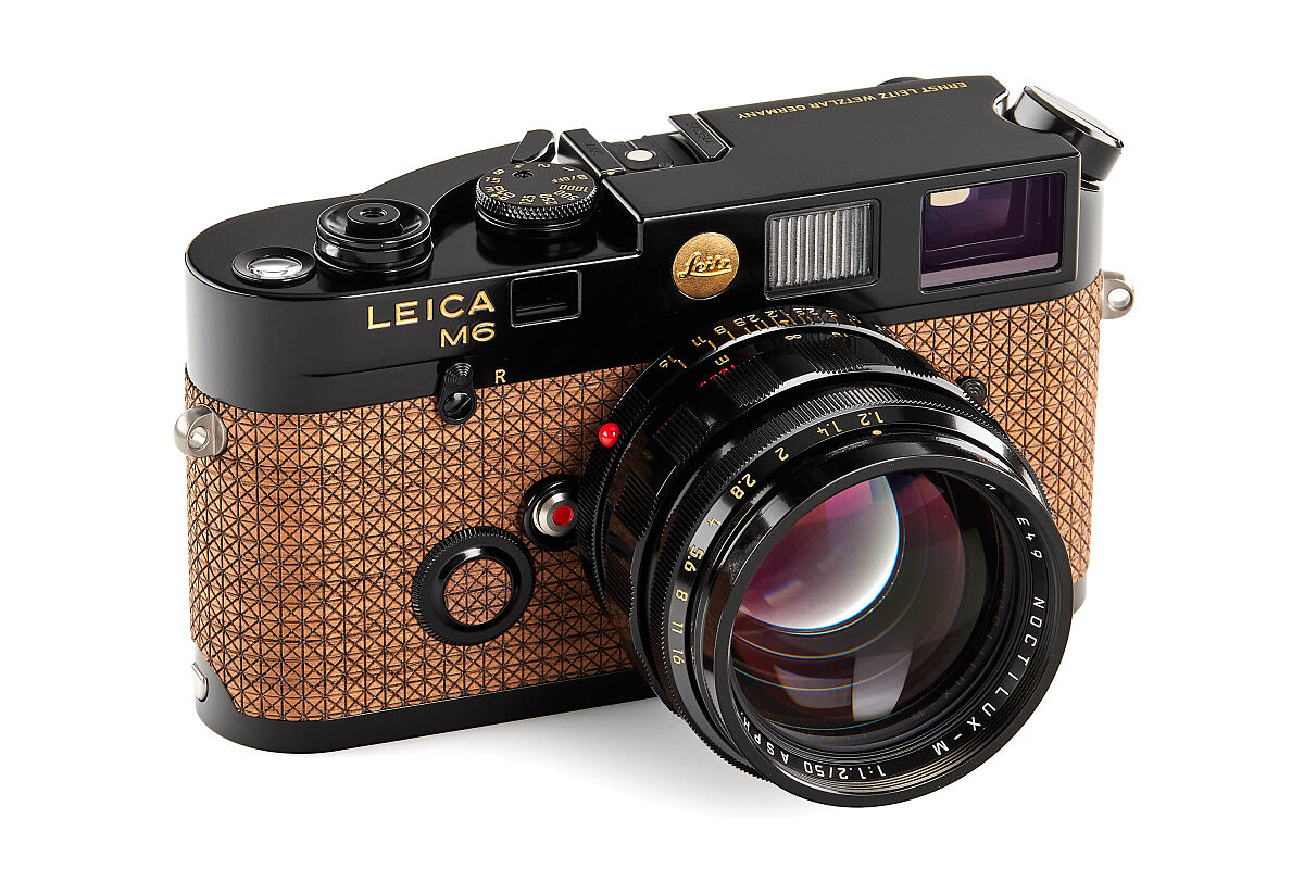 Leica M6 Black Paint Leitz Auction Set