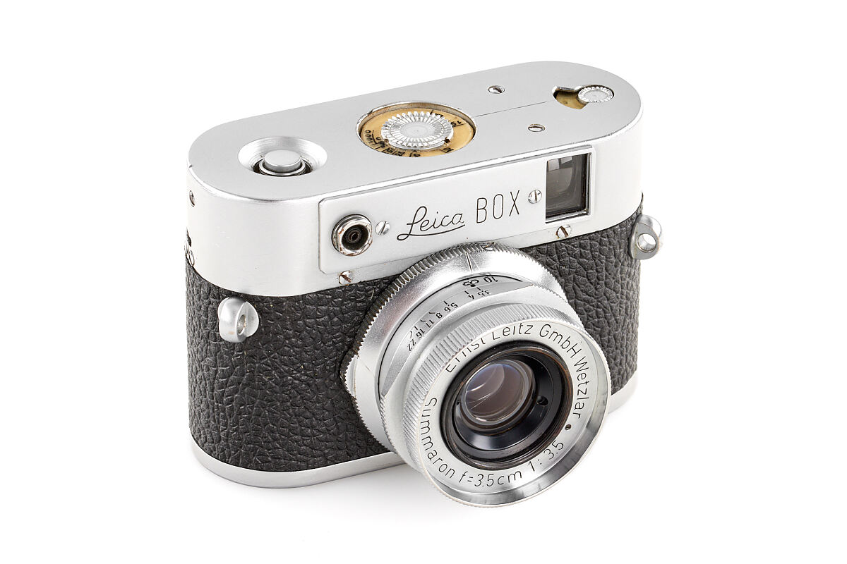 Dieser Leica BOX Kamera Prototyp steht im Rahmen der 49. Leitz Photographica Auction zum Verkauf. Der Schätzpreis beträgt 400.000 bis 500.000 Euro. 